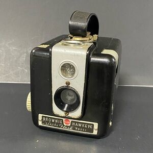 ** Vintage Kodak Brownie Hawkeye Flash Model Camera **